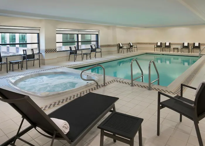 Residence Inn By Marriott Toronto Downtown / Entertainment District